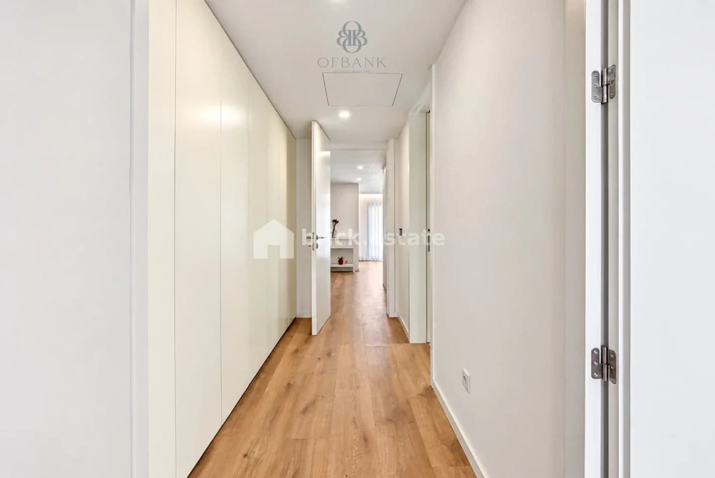 T3 Semi-Novo com Terraço, Varanda e Garagem - foto 10