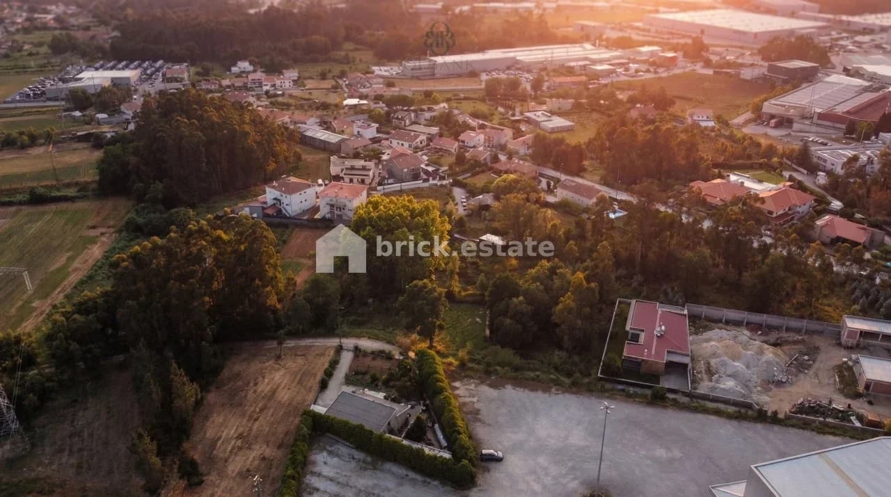 Terreno com projeto aprovado em Recarei - foto 3