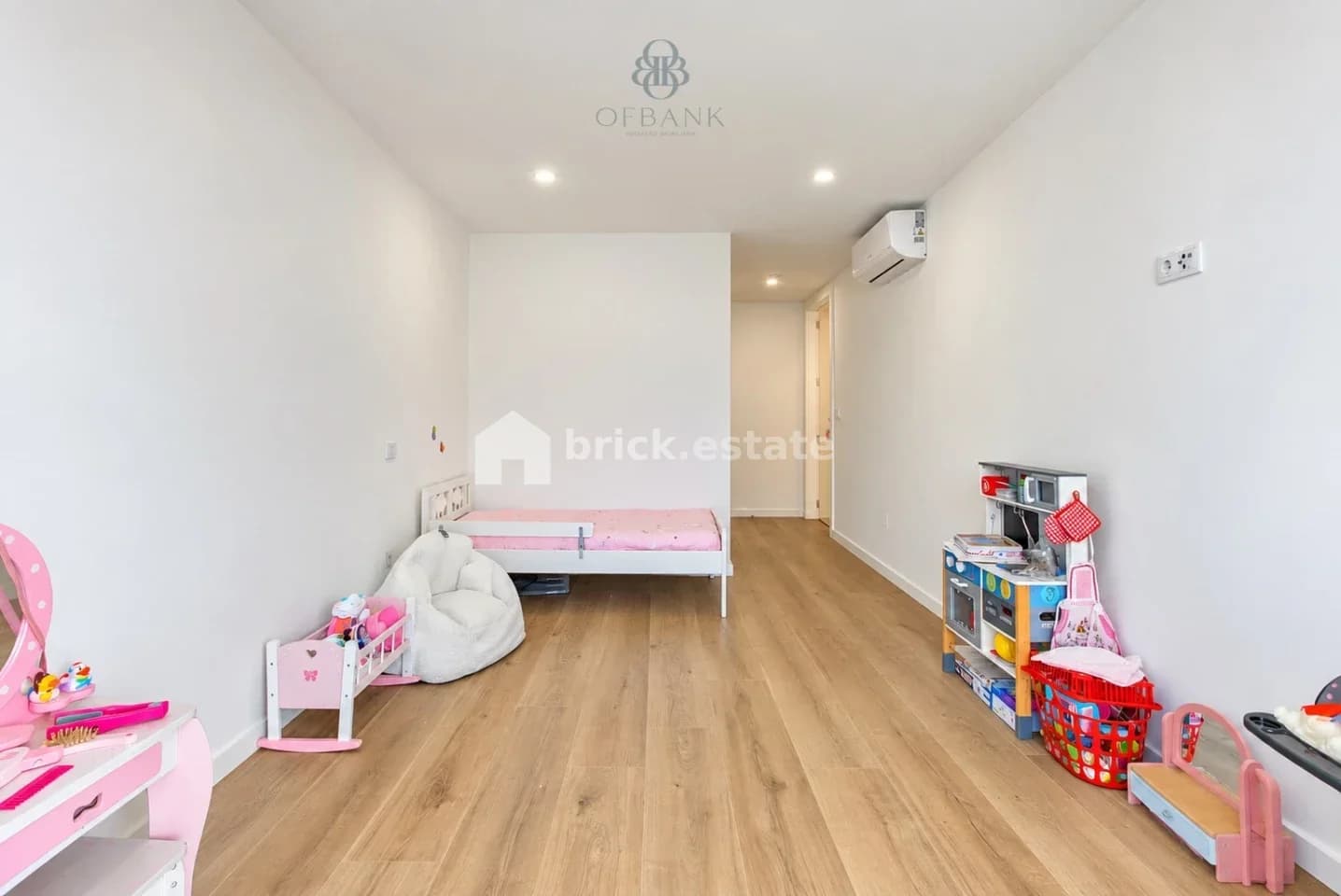 T3 Semi-Novo com Terraço, Varanda e Garagem - foto 13