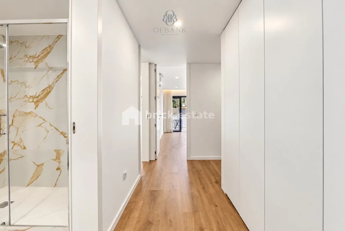T3 Semi-Novo com Terraço, Varanda e Garagem - foto 8